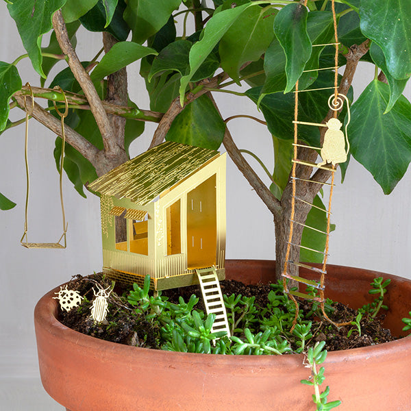 Tiny Treehouse – mini messing boomhutje voor je plant